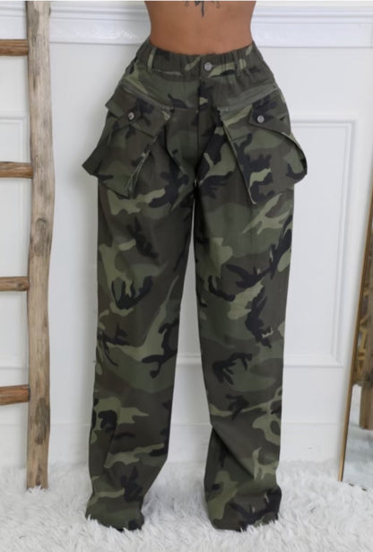 Wide Leg Camo Pants Size Small-3x